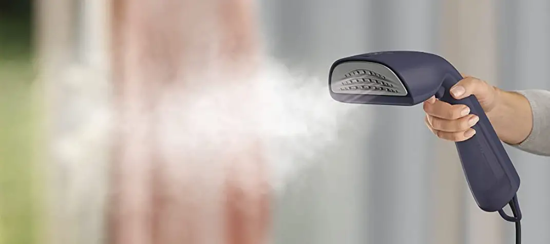 Electrolux E7hs1-4mn Refine 700 Handheld Garment Streamer Instruction Manual Electrolux E7hs1-4mn Refine 700 Handheld Garment Streamer Instruction Manual