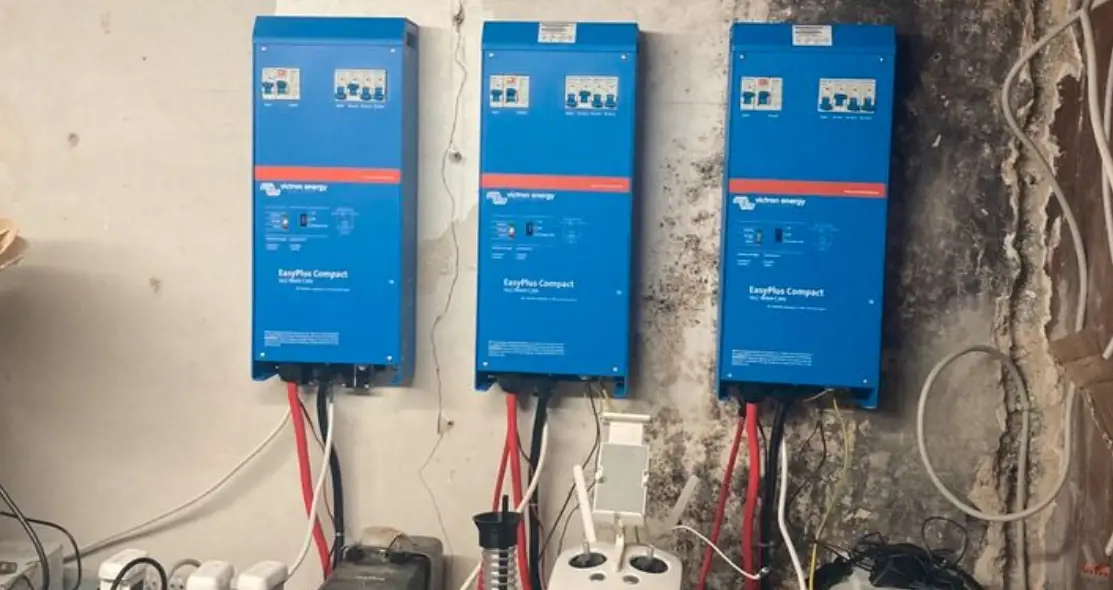 Victron Energy 1600va-70a Easyplus Compact Owner's Manual