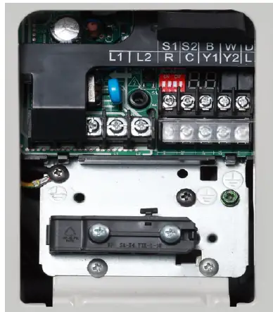 ACiQ-24-AHB-Next-Gen-Heat-Pump-Condenser-03