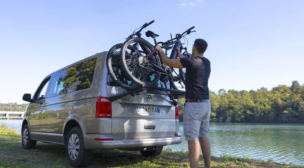 Fiamma 08754-01a Bike Carrier Bars Instruction Manual Fiamma 08754-01a Bike Carrier Bars Instruction Manual