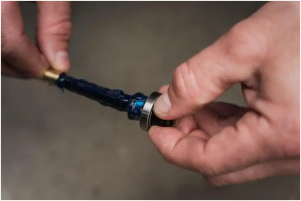 OneUp Components Aluminum Flat Pedals - COMPLETE GREASING