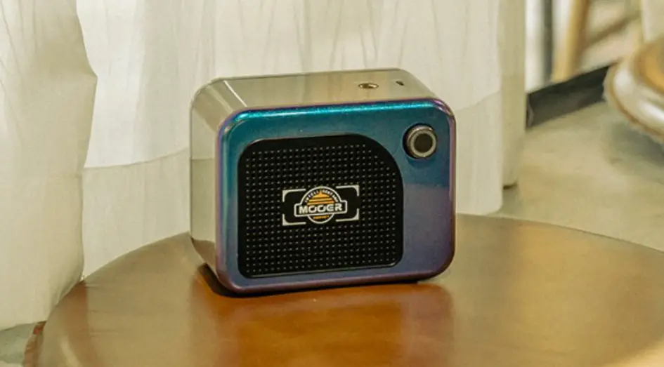 Mooer Hornet 05i Intelligent Amplifier Owner's Manual