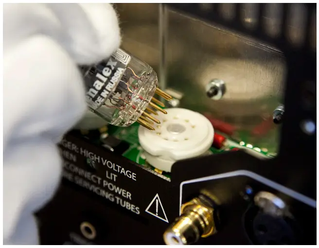 PS AUDIO BHK Signature 250 Stereo Power Amplifier - Fig 3