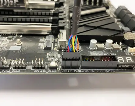 GIGABYTE-GC-TITAN-RIDGE-2.0-Motherboard-9